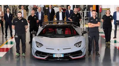 10 آلاف سيارة أفينتادور  حصاد لامبورجيني  خلال 9 سنوات