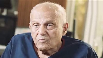 أب يناشد الدكتور مجدي يعقوب علاج رضيعه المولود بثقبين بالقلب في الغربية