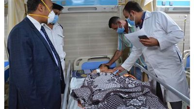 إصابة 22 شخصا في حادث تصادم بالمنيا .. و نائب المحافظ يتابع حالاتهم | صور