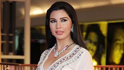 لاميتا فرنجية تعلن عن حملها بطريقة مثيرة