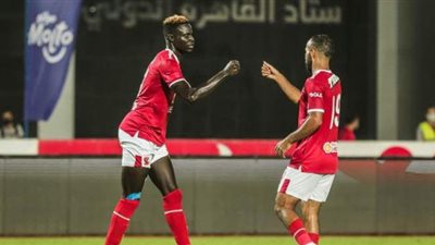 بادجي يحرز الهدف الثاني للأهلي في مرمى الإسماعيلي