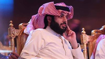 تركي آل الشيخ  يوجه رسالة للاعبي الأهلي قبل لقاء الحسم أمام الاتحاد