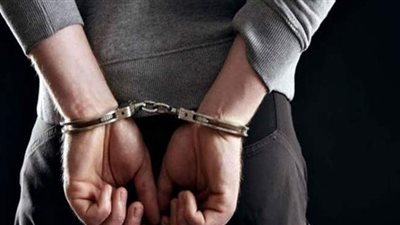 سقوط لص سرقة بطاريات كبائن شركة اتصالات في دمياط