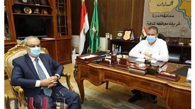 محافظ المنوفية يلتقي رئيس شركة غزل شبن الكوم لبحث مطالب العمال