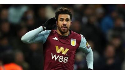 تريزيجيه يصنع هدف فوز أستون فيلا وديا على مان يونايتد