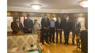 التأمين الصحي الشامل: استثناء كبار السن من الحجز المسبق للحصول على خدمات