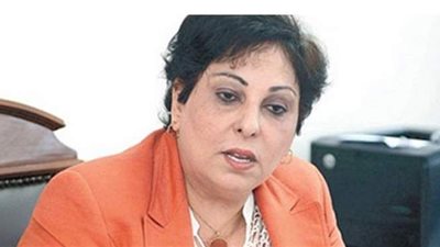 عزة هيكل تناقش المجموعة القصصية 