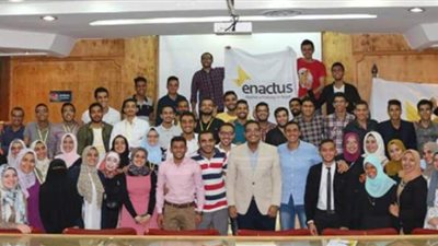 رئيس البحث العلمي يهنئ الفريق الفائز بالمركز الأول عالميا بمسابقة إيناكتس لريادة الأعمال