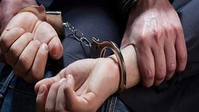 عاطل يسرق خزينة بداخلها 55 ألف جنيه بالإسكندرية