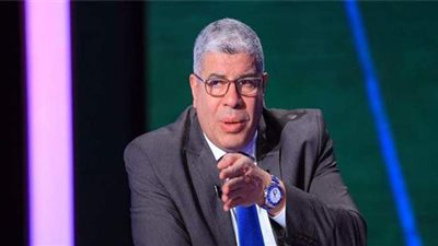 شوبير ينتقد عدم تسليم الأهلي درع الدوري فى الملعب