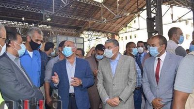 وزير النقل يتفقد محور سمالوط بالمنيا