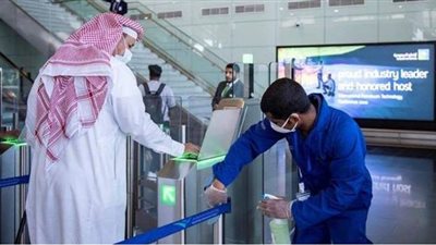 السعودية تسمح بدخول الخليجيين وأصحاب التأشيرات بدءاً من الثلاثاء