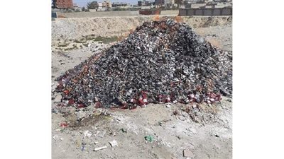 إعدام ٤٥٥١٠ علبة سجائر مختلفة الأنواع بمخازن الجمارك | صور