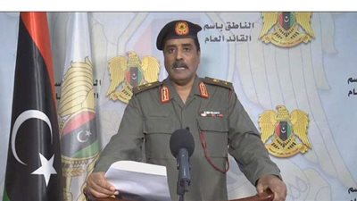 الجيش الليبي يتعهد بحماية المتظاهرين ويحذر من المندسين