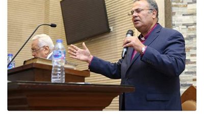 رئيس الإنجيلية يحتفل بعيد الشكر بكنيسة كوبري القبة