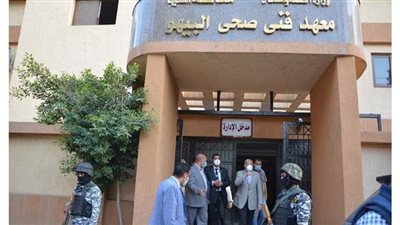 محافظ المنيا يتفقد المعهد الفني الصحي بسمالوط ويتابع التجهيزات النهائية | صور