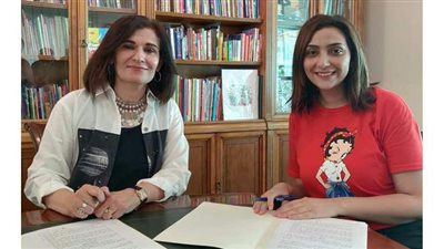 نورا ناجي تتعاقد مع دار الشروق على إصدار روايتها الجديدة 