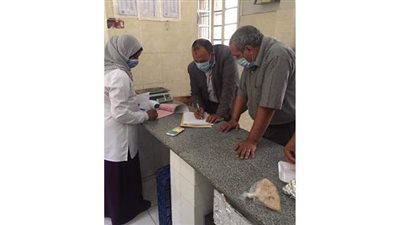 تعافي وخروج ٣٣٢ مصابا بكورونا من مستشفى الحميات بقنا | صور