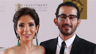 شاهد.. الطريقة التي عبر بها أحمد حلمي عن حبه لمنى زكي لأول مرة