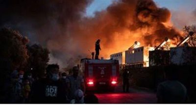 انتداب الأدلة الجنائية لمعرفة أسباب الحريق أعلى مركز القسطرة والقلب بالدقي