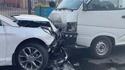 إصابة 4 أشخاص في حادث تصادم بالصحراوي الشرقي بالمنيا