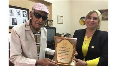 مبادرة الأمل تكرم رئيس 