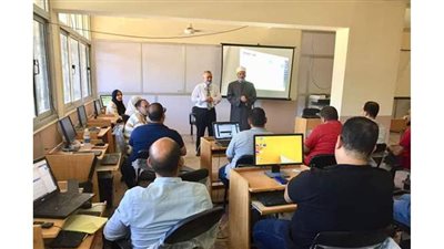 الوكيل الشرعي للإسكندرية يتابع تدريب معلمي الحاسب الآلي بسموحة