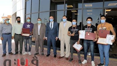 محافظ بني سويف يُكرًم أبطال المشروع القومي للموهبة والبطل الرياضي