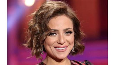 ريم البارودي عن التعليق على صورة للفنان أحمد سعد: حساب مزيف