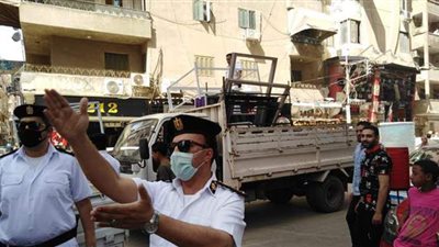 أمن الجيزة يرفع 63 حالة إشغال طريق بالمنطقة الأثرية في الهرم