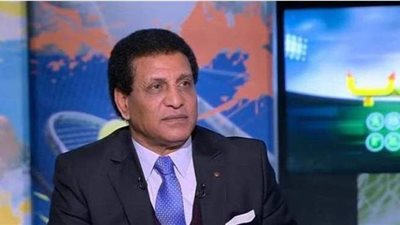 الزمالك يشكل لجنة برئاسة فاروق جعفر لاختيار خليفة كارتيرون