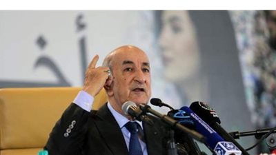 الرئيس الجزائري يدعو للاستفتاء على الدستور في 1 نوفمبر