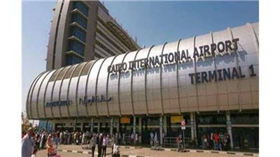 وزير خارجية أرمينيا يغادر مطار القاهرة بعد لقاء الرئيس السيسي