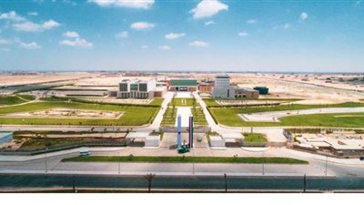 وصول الوزراء وكبار رجال الدولة إلى مدينة برج العرب مقر افتتاح عدد من الجامعات ومشروعات التعليم