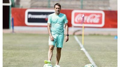 فايلر يبحث أزمة نقص المدافعين بالأهلي قبل مباراة المقاصة