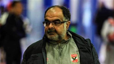 طبيب الأهلي يطمئن على الثلاثي المصاب بـ«كورونا»