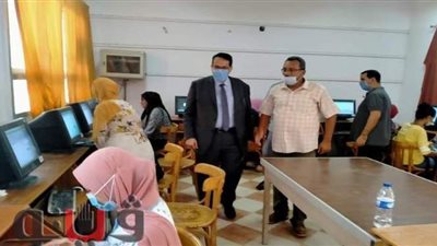 وكيل تعليم الغربية يتفقد الامتحانات الإلكترونية لمدارس STEM |صور