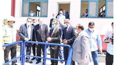 وفد الاتحاد الاوروبى يتفقد مشروع إعادة تأهيل محطة مياه المحلة القديمة