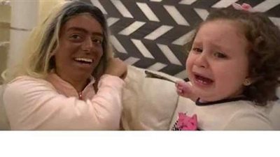 القصة الكاملة لليوتيوبر أحمد حسن وزوجته.. انتقادات بسبب فيديو وفاة والد زينب.. توثيق لحظة ولادة ابنتهما.. استغلال بكاء 