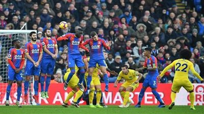 الحكومة الإنجليزية تسمح بحضور 1000 مشجع لـ 10 أندية بالدرجة الأولى