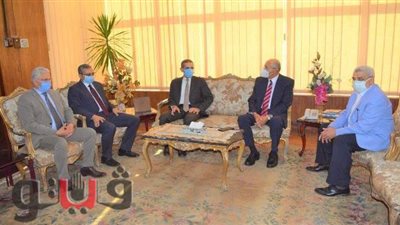 محافظ الغربية يهنئ الدكتور عماد عتمان بتعينه قائما بأعمال رئيس جامعة طنطا | صور