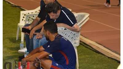 جلسة لرضا عبد العال مع مصطفى أمين عقب نهاية مران الفريق |صور