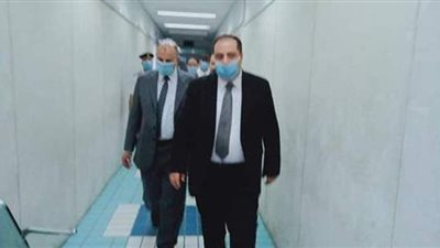 رئيس محكمة الإسكندرية يتابع تقديم المرشحين أوراق تقدمهم لانتخابات النواب