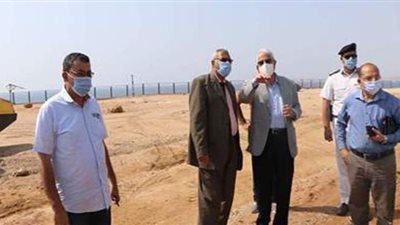 محافظ جنوب سيناء يتفقد أعمال الرصف بشرم الشيخ