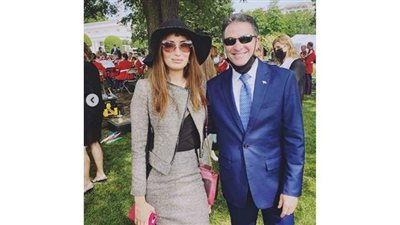 ملكة جمال العراق تلتقي رئيس الموساد في البيت الأبيض