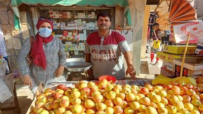 مرشح الغلابة بالنواب.. أشرف سلامة بائع متجول يرشحه الأهالي لخوض انتخابات النواب | فيديو