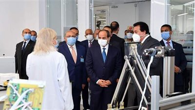 السيسي: ندعم الشباب ومستعدون لتوفير أماكن لإقامة الملتحقين.. تفاصيل مبادرات بناة مصر الرقمية ومستقبلنا رقمي لاستثمار وتنمية إمكانيات قادة الغد