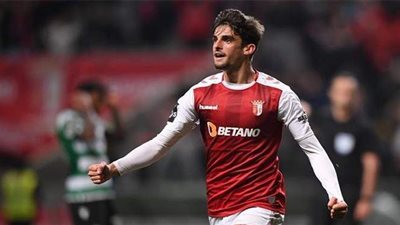 مهاجم برشلونة: رياض محرز يشبهني في طريقة اللعب ورونالدو قدوتي