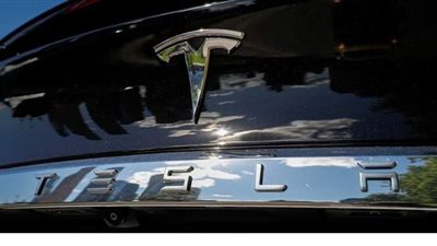 تسلا تحافظ على ريادتها في صناعة السيارات الكهربائية بـ Model Y