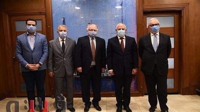 محافظ بورسعيد يستقبل سفير إيطاليا لتحويل القنصلية الإيطالية لمستشفى